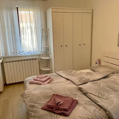 Kolorcek Apartman *