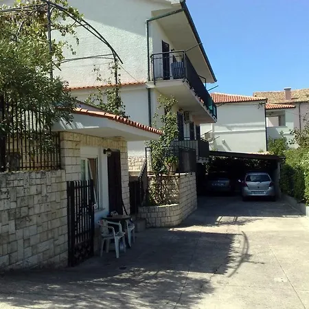 Apartment Kolorcek *