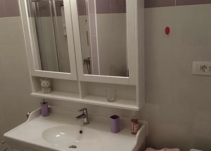 Kolorcek דירה איזולה